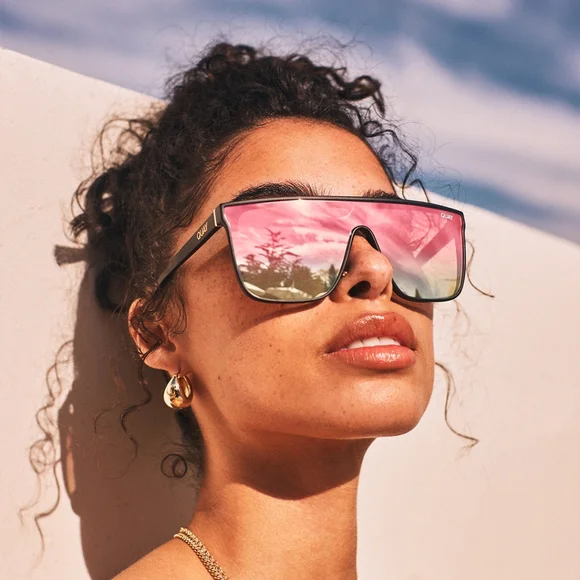 Quay ITS MY WAY Black and Pink Gradient Cateye Sunglasses Quay It main image 3